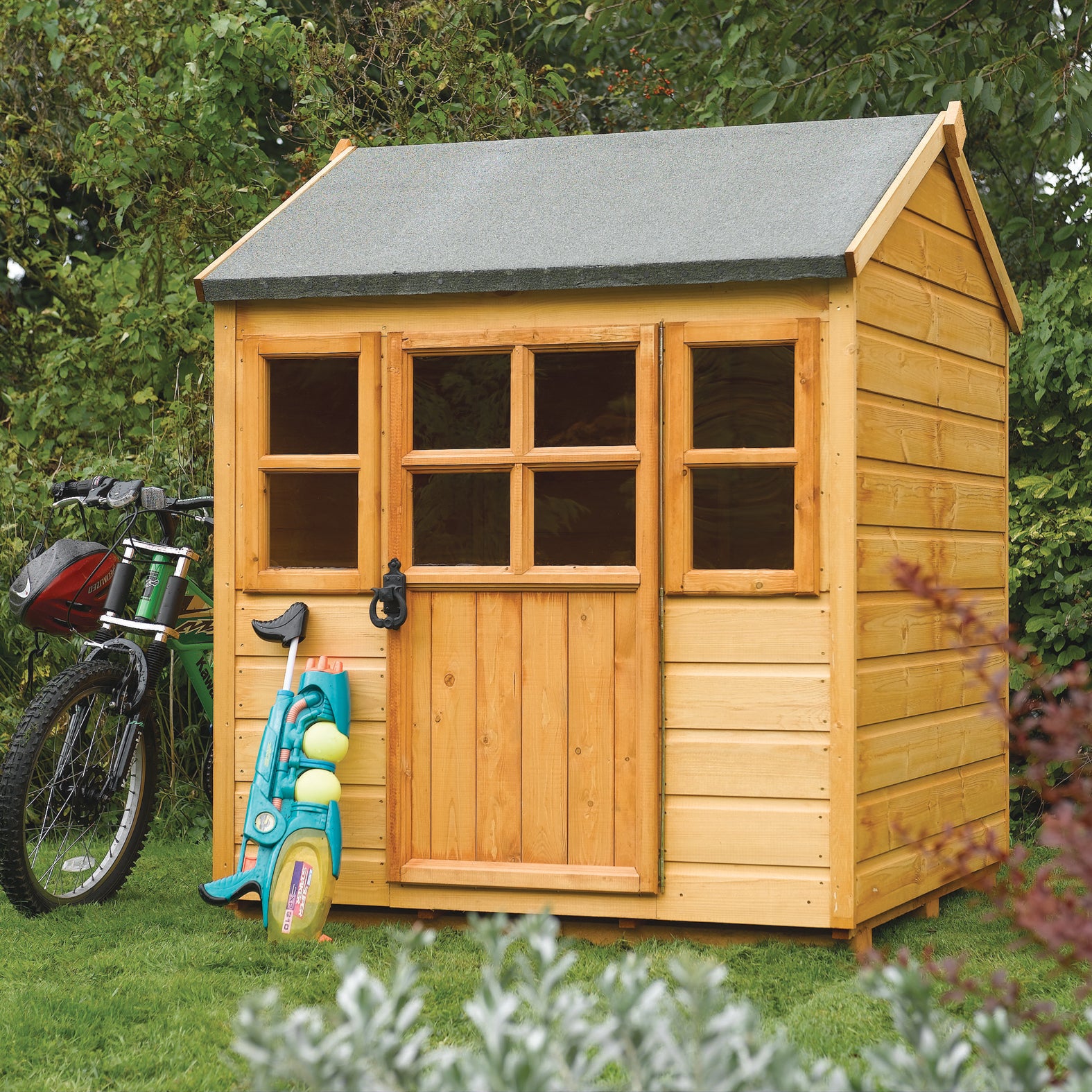 Rowlinson Little Lodge Playhouse