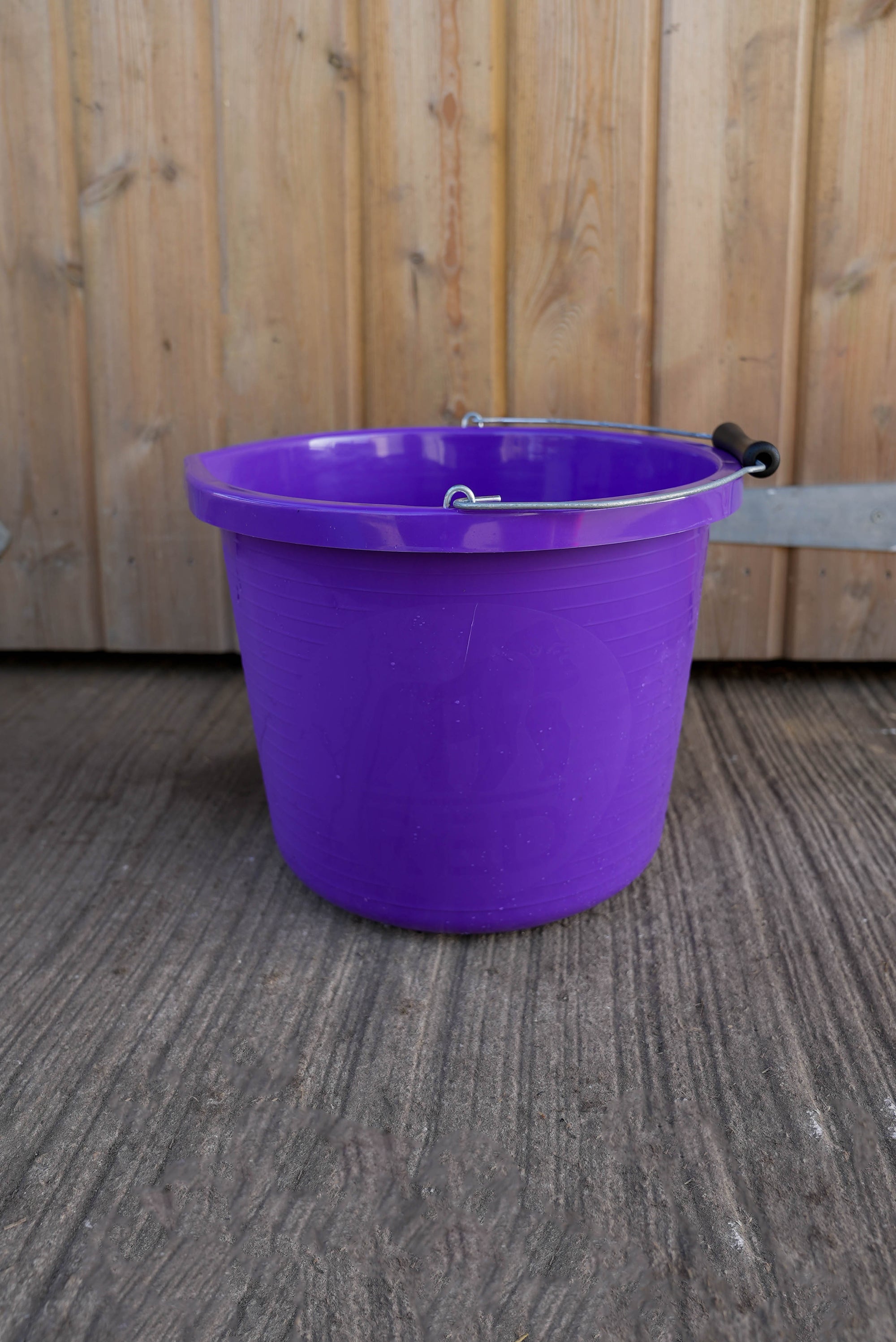 Red Gorilla Premium Heavy Duty Bucket | 4 Gallon Heavy Duty Recyclable Plastic Bucket for Professional & Everyday Use