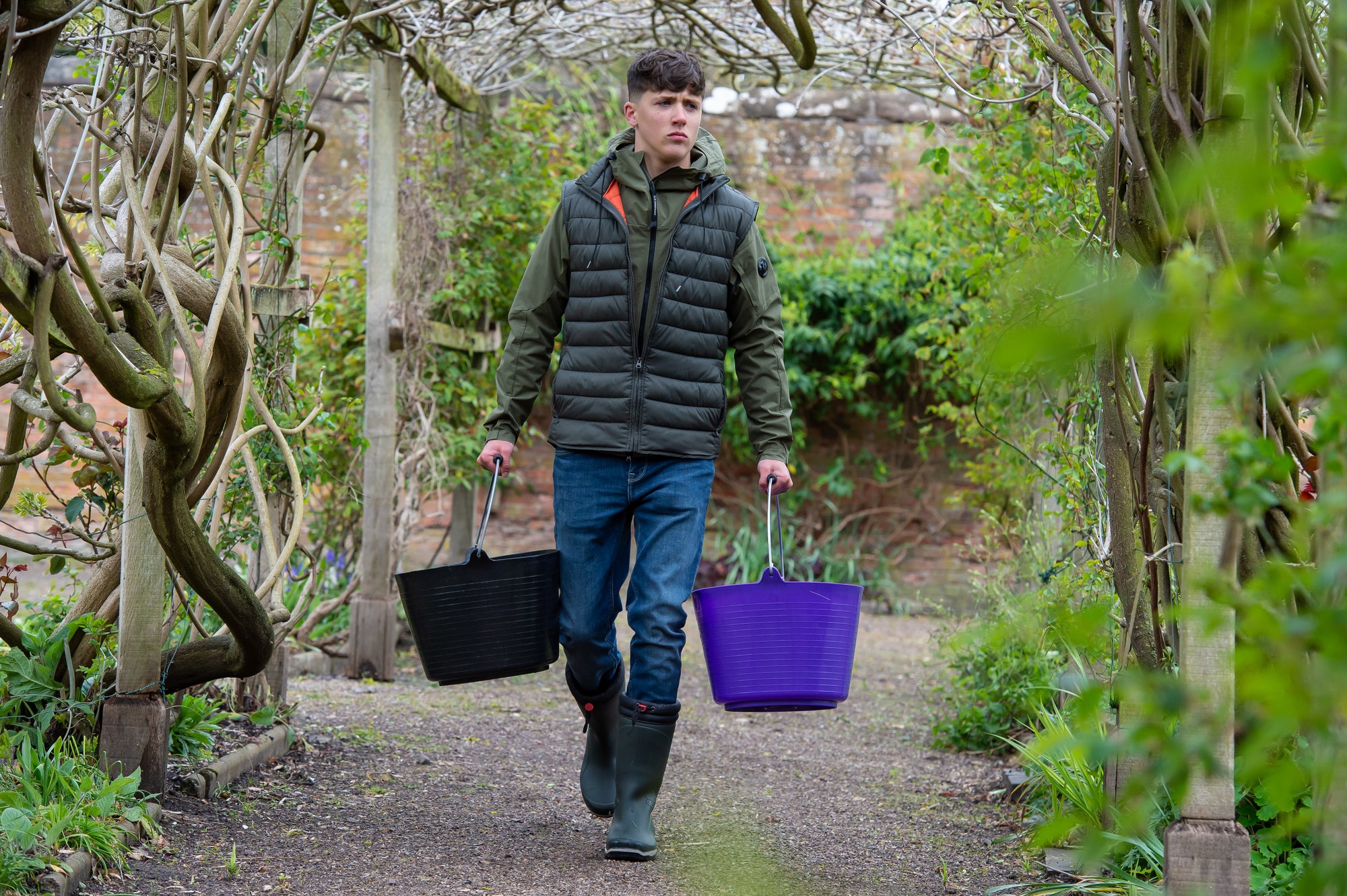 Red Gorilla Bucket | 5.8 Gallon Flexible Heavy Duty Carry and Utility Bucket