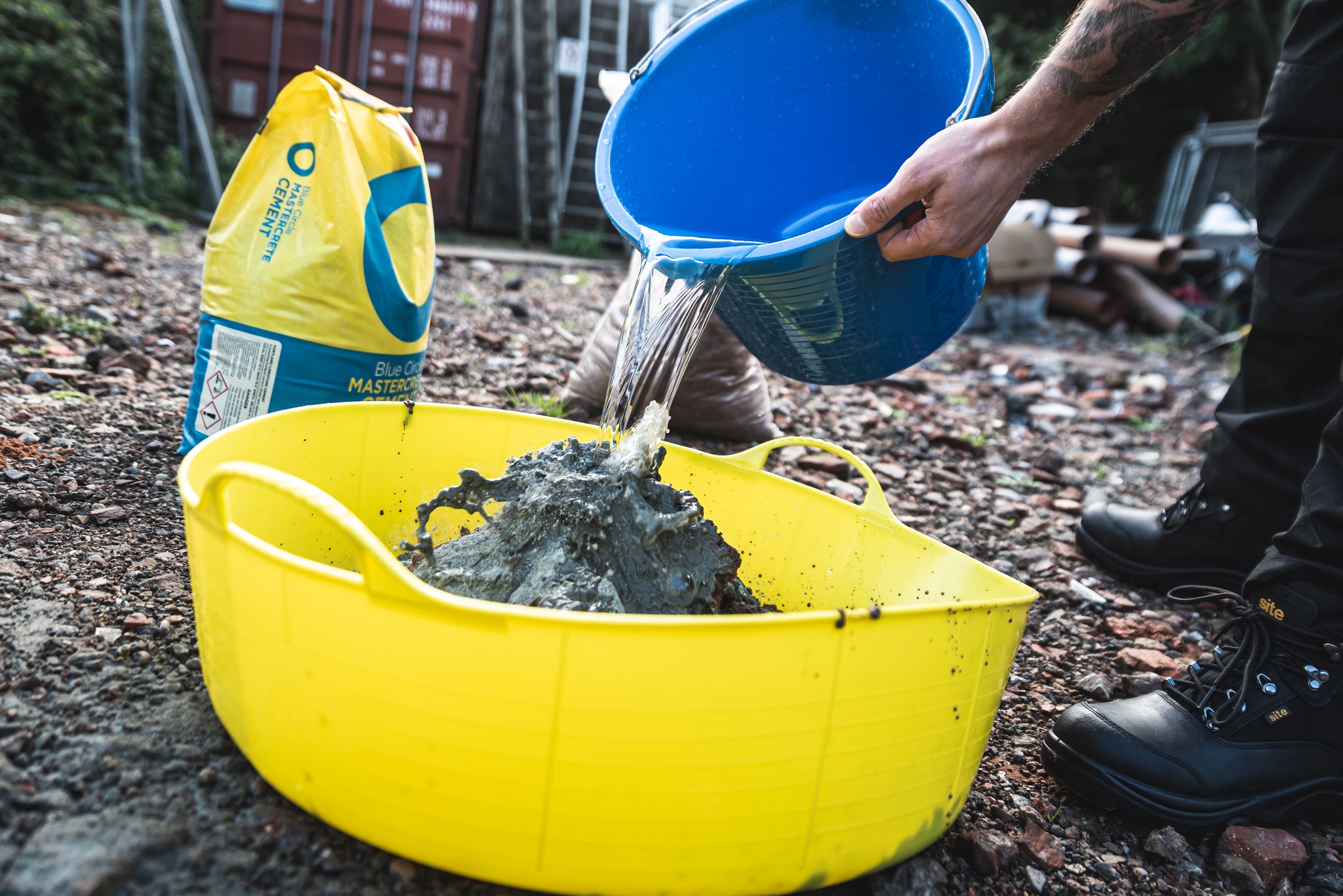 Gorilla Tub® Large Shallow 35L Flexible Utility Tub