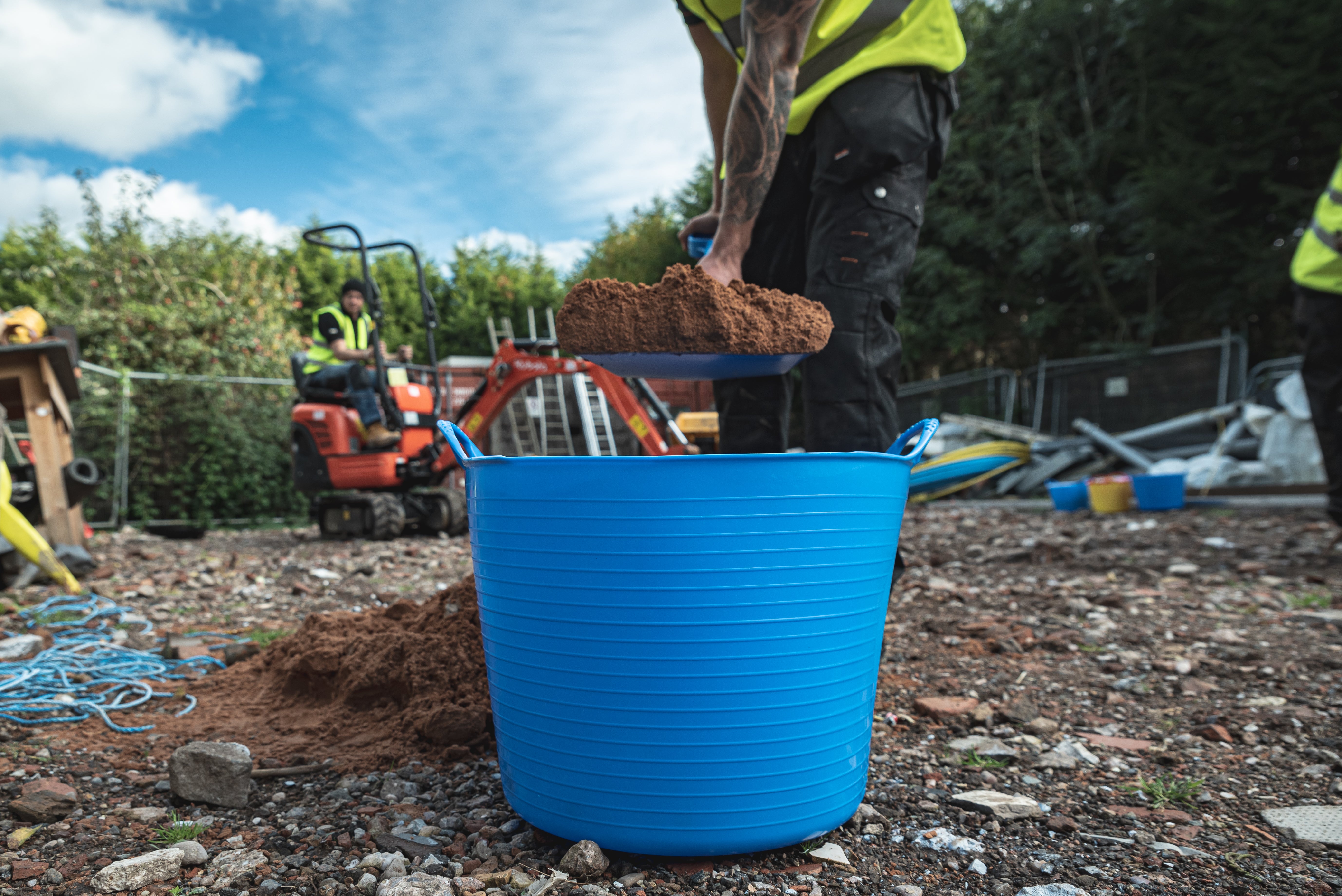 Large Gorilla Tub® SP42 – The Original Flexible & Weather
